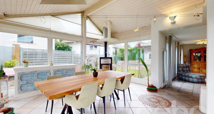Wohnoase mit Naturpool - 5.5 Zimmer Einfamilienhaus in Buttwil image 4
