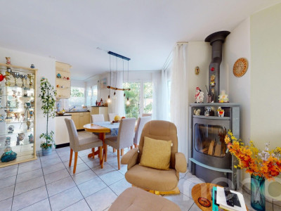 5.5-Zimmer-Doppelhaushälfte mit Wintergarten, Garten & 2 TG-Plätze image 5