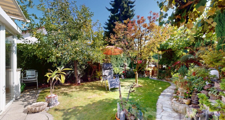 5.5-Zimmer-Doppelhaushälfte mit Wintergarten, Garten & 2 TG-Plätze image 12