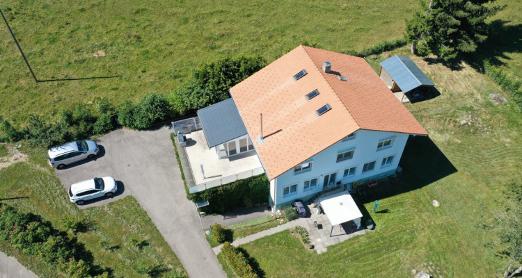 En exclusivité: maison de caractère composée de deux logements image 1