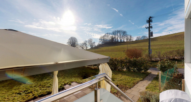 En exclusivité: maison de caractère composée de deux logements image 5