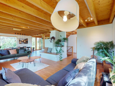 Lichtdurchflutetes Raumwunder mit nachhaltiger Bauweise image 4