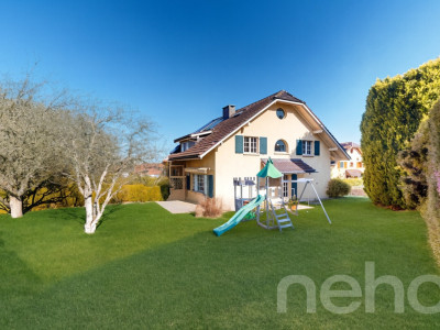 VILLA LUMINEUSE AU CALME, ENTRE NATURE ET PROXIMITÉ DE LAUSANNE image 1