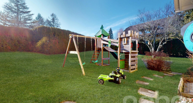 VILLA LUMINEUSE AU CALME, ENTRE NATURE ET PROXIMITÉ DE LAUSANNE image 4