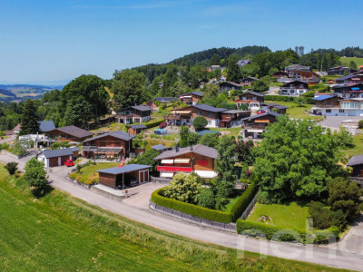 Charmantes Einfamilienhaus mit grossem Umschwung image 1