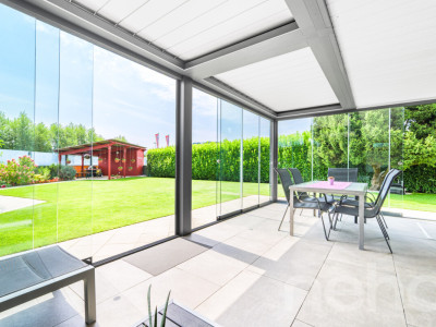 Moderne Doppelhaushälfte mit grossem Umschwung image 9