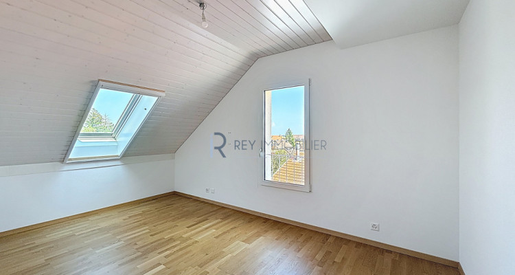 Attique lumineux au centre du village image 5