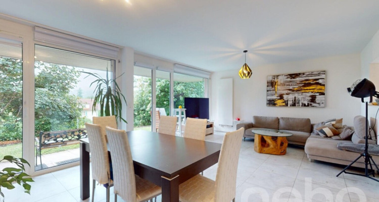 Charme, espace et tranquillité ? superbe 4.5 pièces entièrement rénové image 3