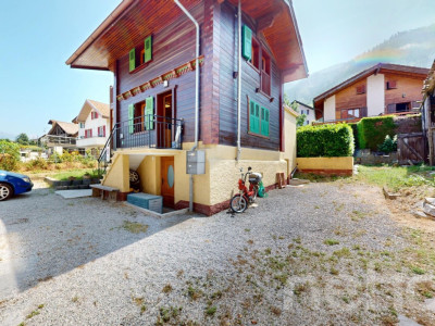 Exclusif: Chalet rénové au centre du village avec 3.5 pièces et studio image 12