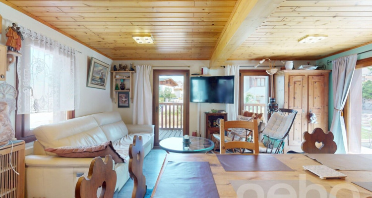 Exclusif: Chalet rénové au centre du village avec 3.5 pièces et studio image 4