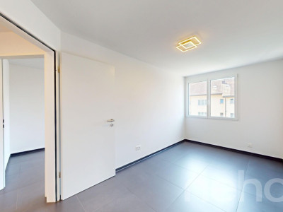 Moderne und renovierte Maisonette-Wohnung mit Gartensitzplatz image 9