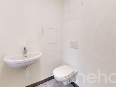 Exclusif : local commercial de 50 m2 au centre de Bex image 8