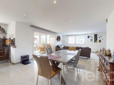 Helles Familienhaus mit Gartenparadies image 5