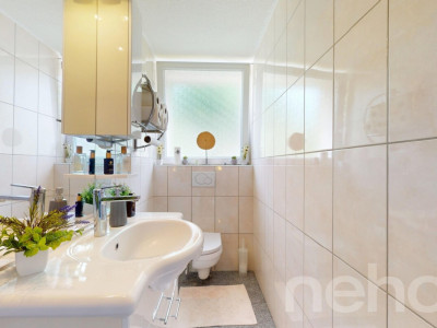 Helles Familienhaus mit Gartenparadies image 11