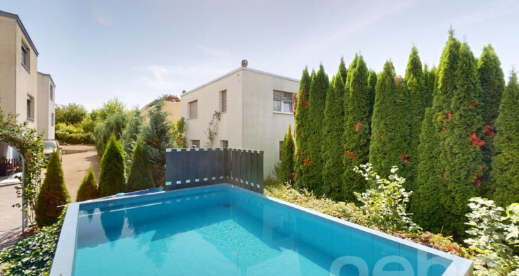 Helles Familienhaus mit Gartenparadies image 2