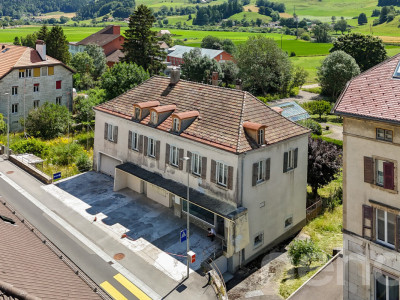 Immeuble unique à rénover - Propriété lumineuse aux volumes généreux image 12