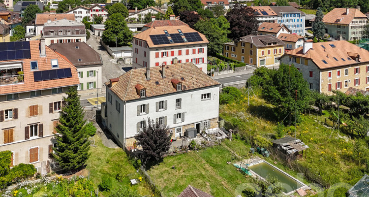 Immeuble unique à rénover - Propriété lumineuse aux volumes généreux image 1