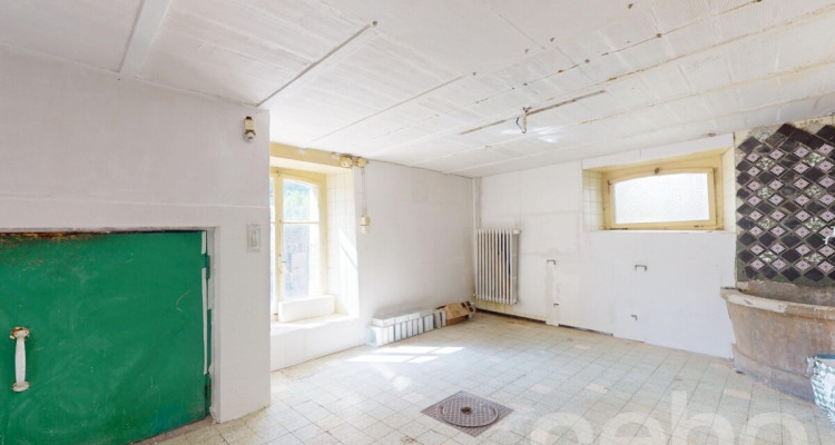 Immeuble unique à rénover - Propriété lumineuse aux volumes généreux image 11