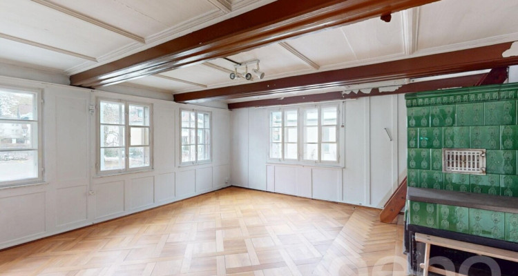 Denkmalgeschütztes 8-Zimmer Doppeleinfamilienhaus an zentraler Lage image 1