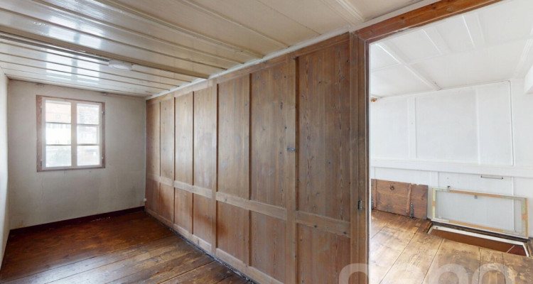 Denkmalgeschütztes 8-Zimmer Doppeleinfamilienhaus an zentraler Lage image 9