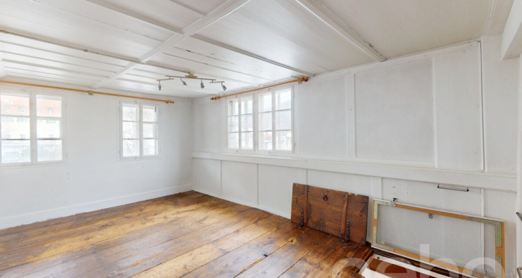 Denkmalgeschütztes 8-Zimmer Doppeleinfamilienhaus an zentraler Lage image 10