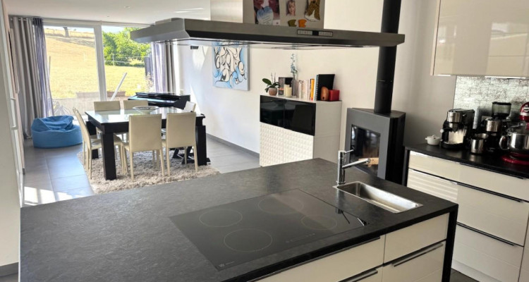 Bel appartement duplex de 6.5 pièces, dans un ancien rural transformé image 8