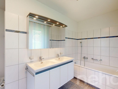 Lichtdurchflutete Terrassenwohnung mit Weitblick & Komfort image 8