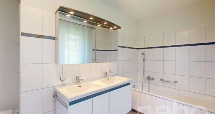 Lichtdurchflutete Terrassenwohnung mit Weitblick & Komfort image 8