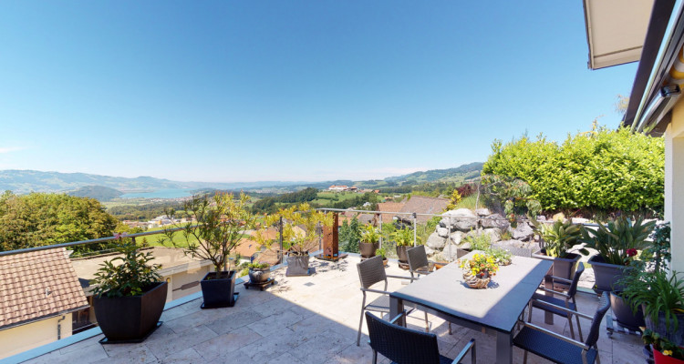 Exklusives Architektenhaus, optimale Berg-Seesicht und Schwimmteich image 5