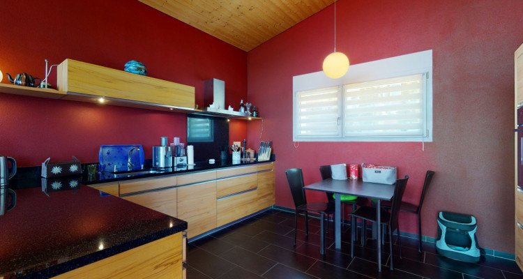 Exklusives Architektenhaus, optimale Berg-Seesicht und Schwimmteich image 11