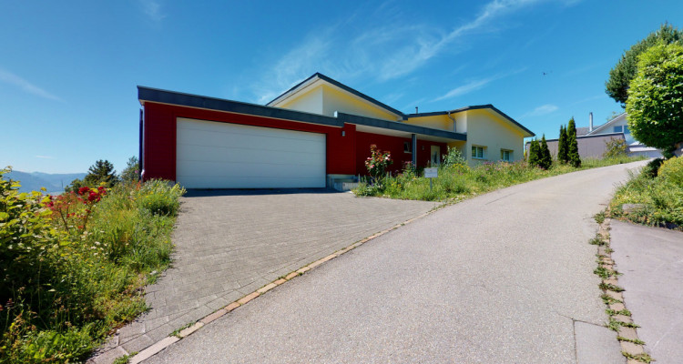 Exklusives Architektenhaus, optimale Berg-Seesicht und Schwimmteich image 3