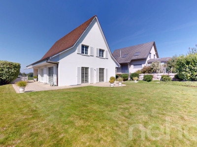 Wohntraum mit unverbaubarer Aussicht ins Grüne image 1