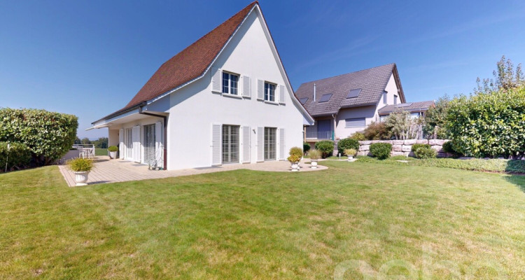 Wohntraum mit unverbaubarer Aussicht ins Grüne image 1