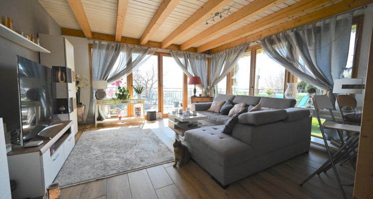 GRANDEVENT - CHARMANT DUPLEX AVEC MAGNIFIQUE VUE PANORAMIQUE  image 4