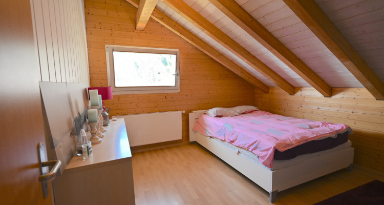 GRANDEVENT - CHARMANT DUPLEX AVEC MAGNIFIQUE VUE PANORAMIQUE  image 7