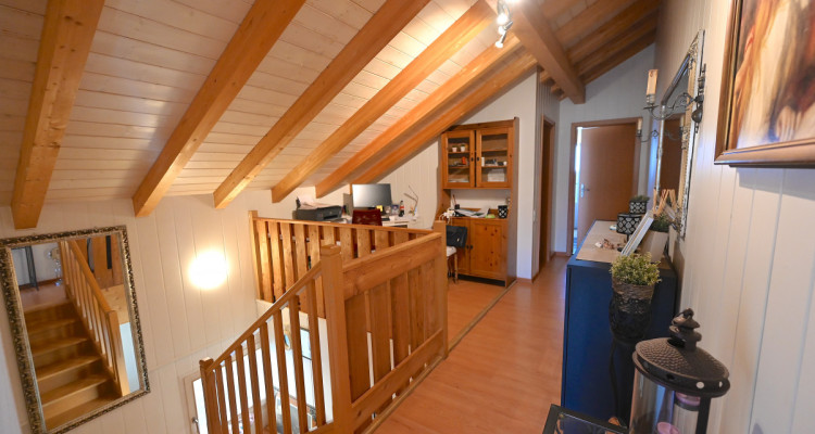 GRANDEVENT - CHARMANT DUPLEX AVEC MAGNIFIQUE VUE PANORAMIQUE  image 8