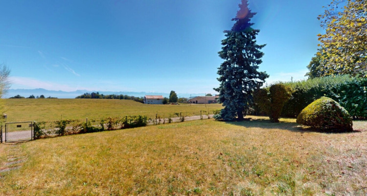 Charmante maison avec jardin, vue sur la campagne et fort potentiel image 1