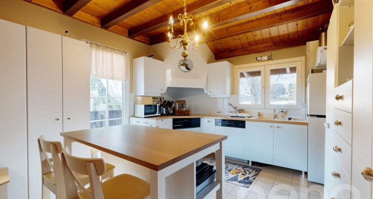 Chalet familial avec grand jardin image 5