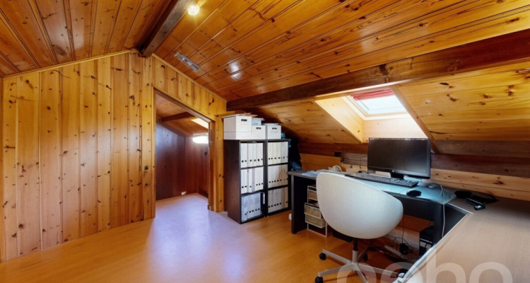 Chalet familial avec grand jardin image 8