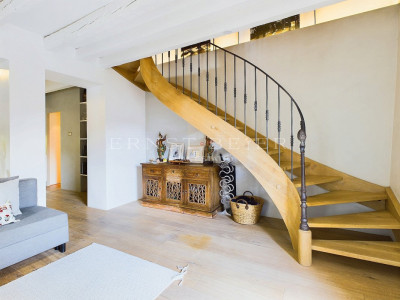 Magnifique maison de 6.5 pièces dans un corps de ferme entièrement rénové image 4