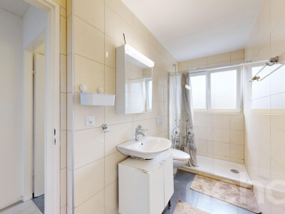 Gepflegte 4.5-Zimmerwohnung mit Garagenbox (im Baurecht) image 8