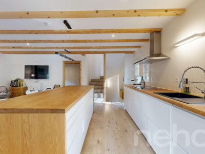 Magnifique chalet entièrement rénové, idéalement situé à Lausanne image 2