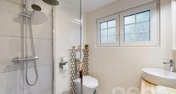 Magnifique chalet entièrement rénové, idéalement situé à Lausanne image 11