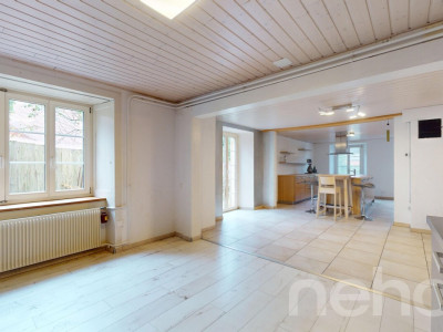 Authentique ferme du 19e siècle aux grands volumes et potentiel! image 9