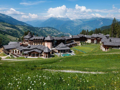 Magnifique hôtel à vendre  image 1