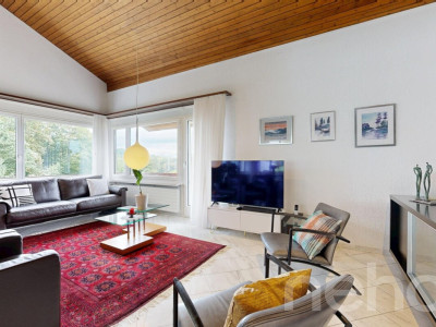 Wohnen am Waldrand mit Hallenbad, Wintergarten und Weitsicht image 3