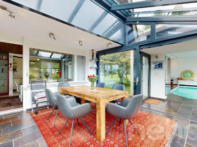 Wohnen am Waldrand mit Hallenbad, Wintergarten und Weitsicht image 5