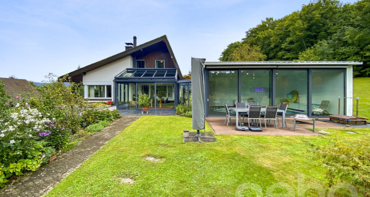 Wohnen am Waldrand mit Hallenbad, Wintergarten und Weitsicht image 2