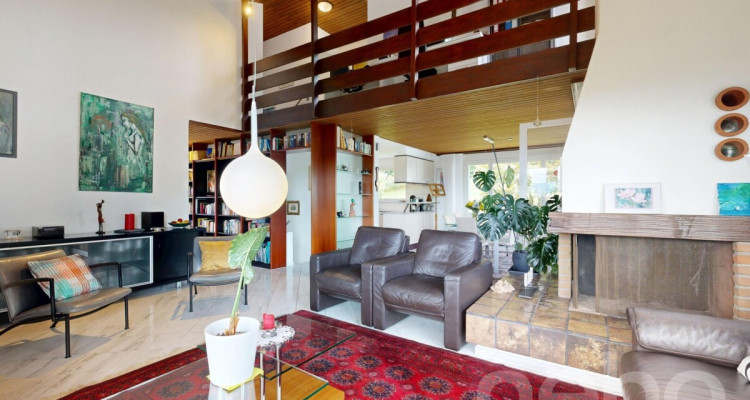 Wohnen am Waldrand mit Hallenbad, Wintergarten und Weitsicht image 4