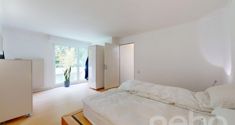 Stilvolles, renoviertes Doppel-EFH mit pflegeleichtem Garten image 8